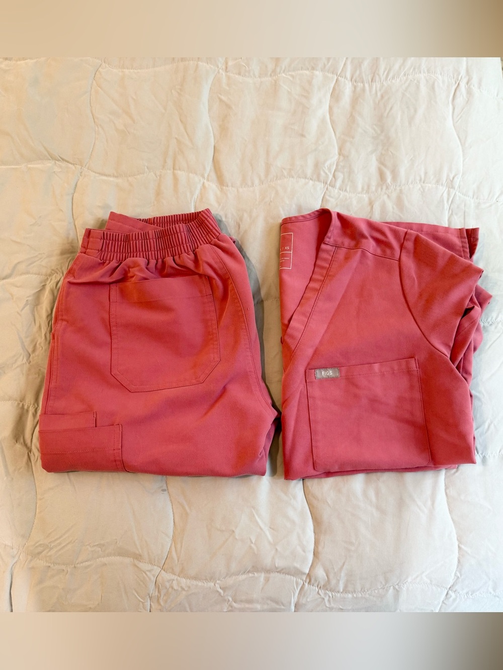 Figs Womenās Pink Top and Cargo Bottoms set